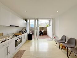 Bartley Rise Estate (D19), Terrace #548386101